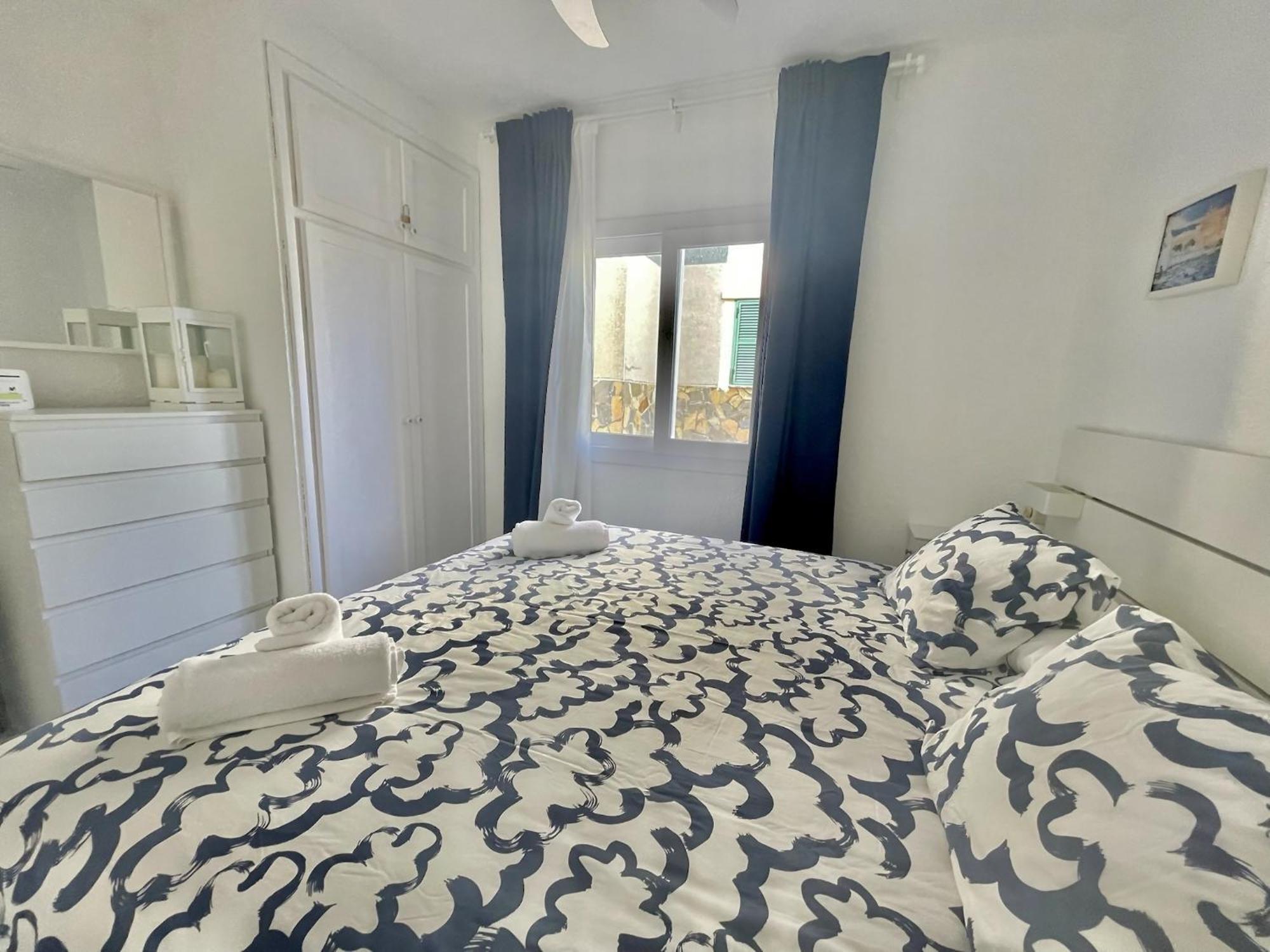 Apartamento bajo con jardín y piscina - FORCAT. Ciutadella  Exterior foto