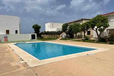 Apartamento bajo con jardín y piscina - FORCAT. Ciutadella  Exterior foto